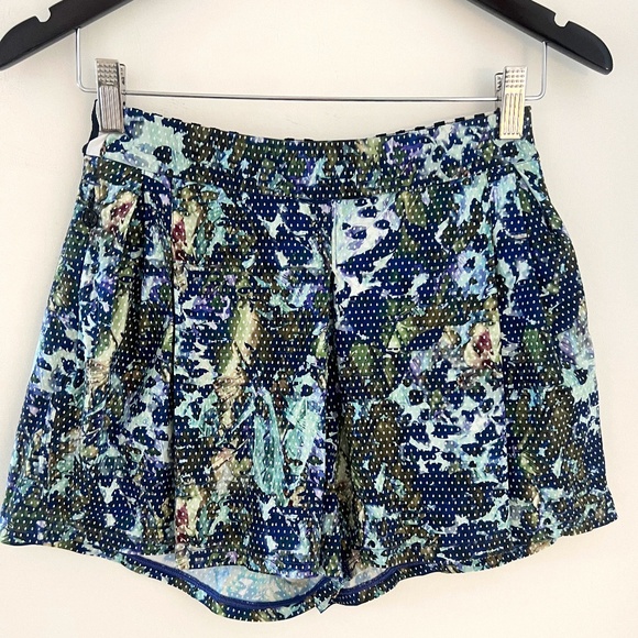 Lululemon Skort - Size 4 - Picture 1 of 5